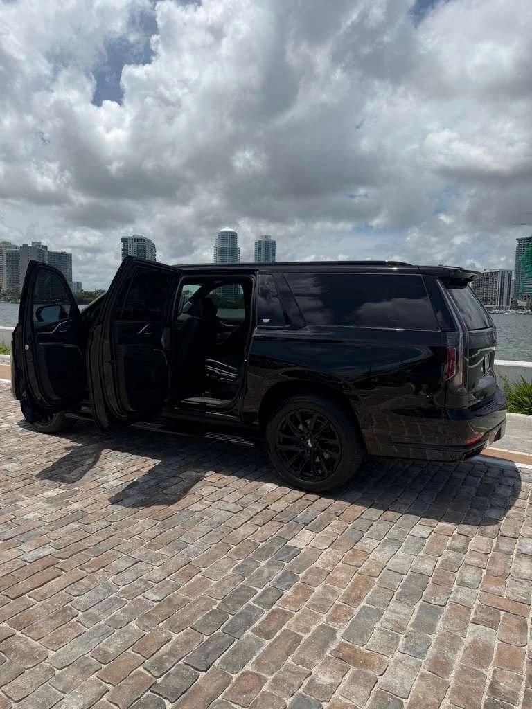 cadillac escalade esv 2023 1GYS4PKL3PR535272 image cadillac escalade esv 2023 1GYS4PKL3PR535272 image